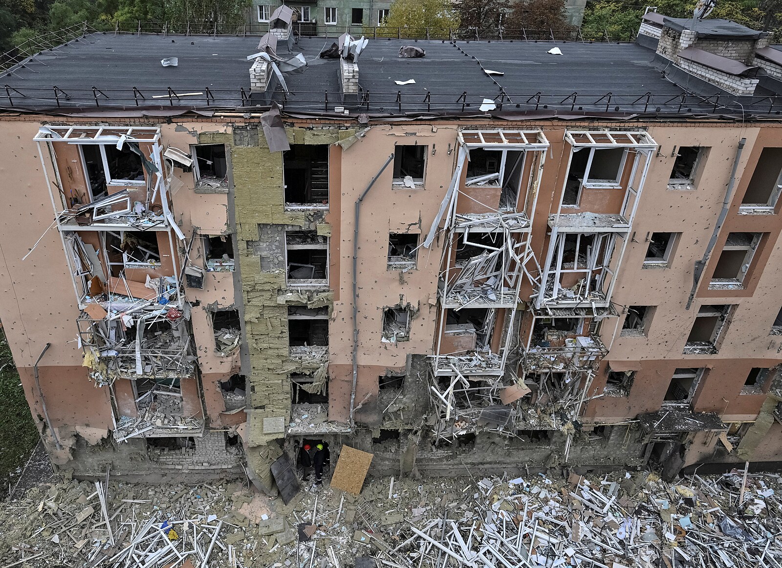 Další těžká noc. Ukrajina sestřelila skoro 300 dronů, hlásí i mrtvé | Svět