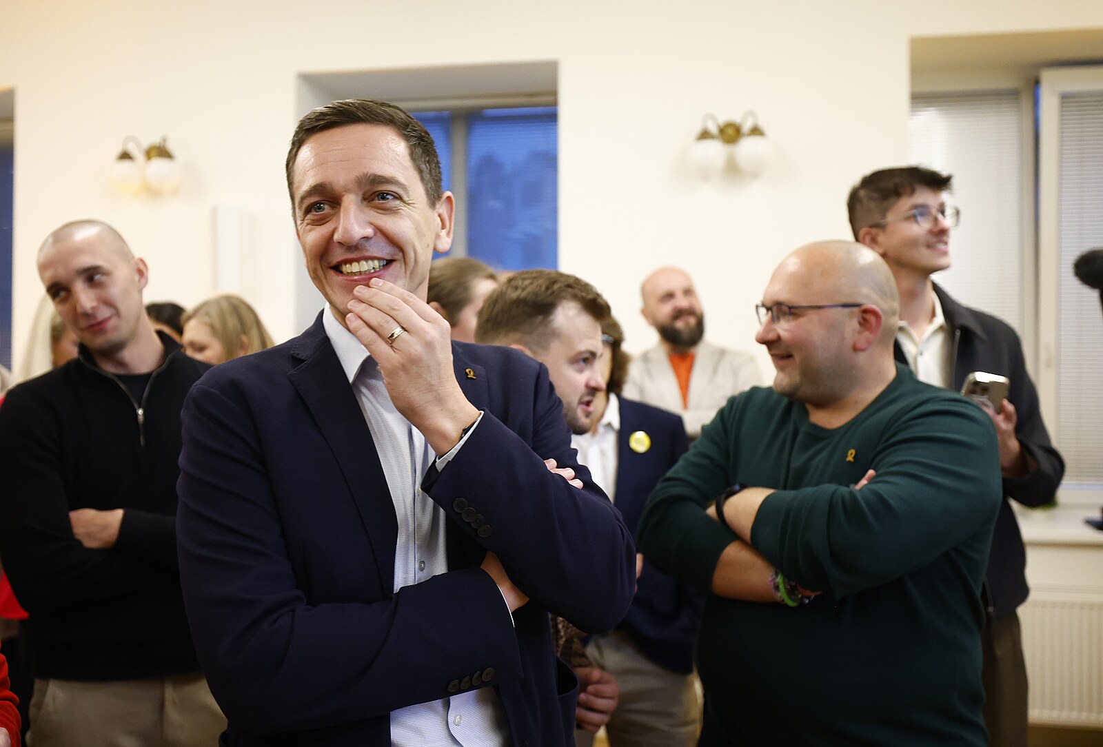 Výsledky voleb do Senátu: Pět zvolených i nejtěsnější vyřazení. Vítězi jsou Starostové | Česko