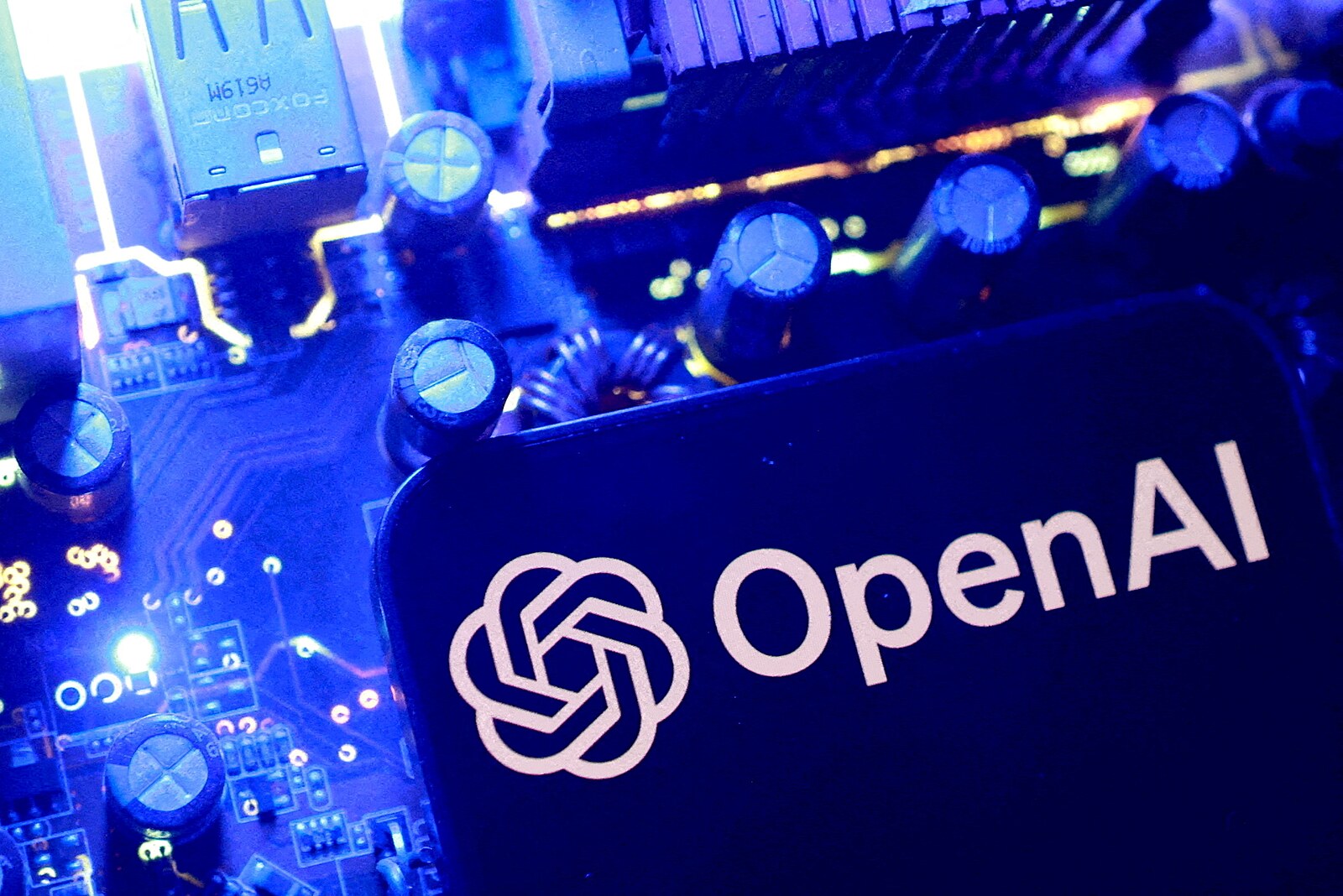 Největší tma je pod svícnem. Zaměstanec OpenAI nainstaloval do jedné z kanceláří nahrávací zařízení