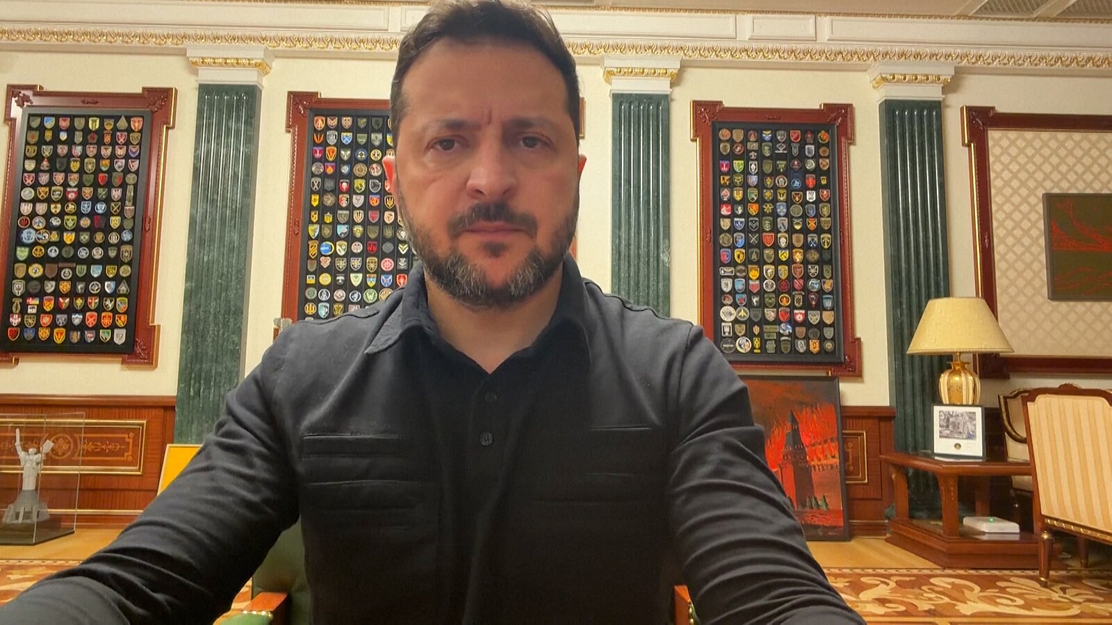 Potřebujeme upřímnost, nestůjte na straně agresora, apeluje Zelenskyj na USA