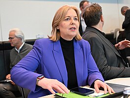 N�mecká ministryn� práce a sociálních v�cí a spolup�edsedkyn� SPD Bärbel Basová...