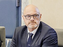 Zasedání vlády. Na snímku ministr �kolství Robert Plaga (ANO). (12. �íjna 2026)
