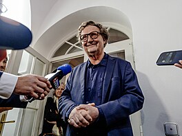 Volební �táb na Malostranském nám�stí v Praze (Starostové). Na snímku Petr...