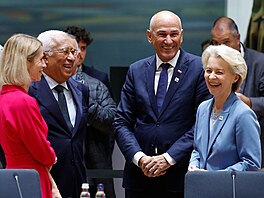 �éfka unijní diplomacie Kaja Kallasová (zleva), p�edseda Evropské rady António...