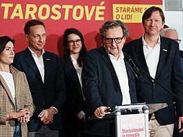 Nový zastupitelský klub pra�ského STAN, který v komunálních volbách získal v...