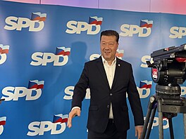 P�edseda hnutí SPD Tomio Okamura ve volebním �tábu v Hotelu Duo. (10. �íjna...