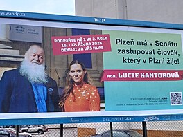 Senátor za ODS Lumír Aschenbrenner podpo�il v druhém kole senátních voleb...