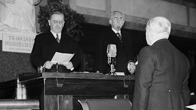 Jeden přišel o ženu, druhý čelil nacistům. Dramatické osudy prvorepublikových senátorů