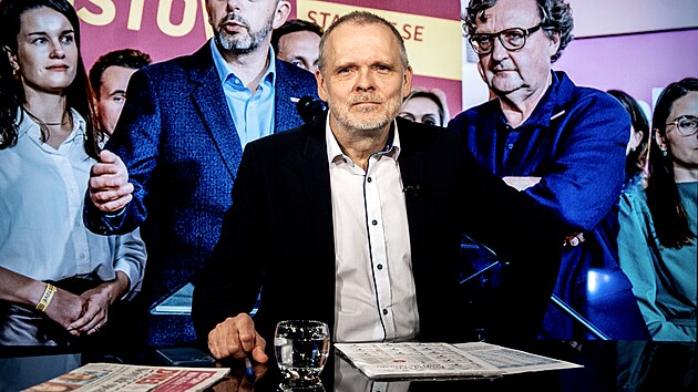 ANO chyb� osobnosti, Motorist� �vejkovali. Koment�tor MF DNES zhodnotil volby