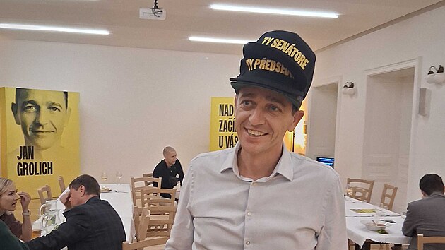 Hejtman a nově zvolený senátor Jan Grolich. (10. října 2026)