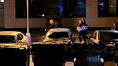 Tajemství volební noci. Komisa�i mí�í na radnici Prahy 8, s pytlem se�tených...