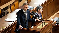 Vít Raku�an (STAN) na �ádné sch�zi Sn�movny. Poslanci by m�li projednat v...
