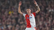 Slávistický zálo�ník Wiktor Nowak slaví gól v derby proti Spart�.