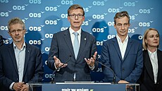 Volební �táb ODS v Praze. Na snímku Martin Kupka, Jana �ernochová, Martin...