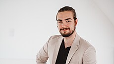 Davida Schmidta �eká v tomto �kolním roce maturita na st�ední �kole, sou�asn�...