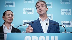 Tomá� Portlík a Alexandra Ud�enija na tiskové konferenci Spolu pro Prahu