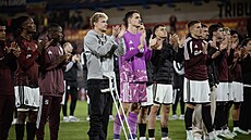D�kova�ka fotbalist� Sparty po zápase s Lilleströmem.