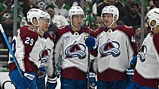 Artturi Lehkonen (62), Nathan MacKinnon (29), Josh Manson (42), Martin Ne�as...