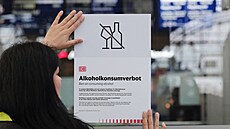 Na v�ech n�meckých nádra�ích a stanicích �elezni�ní spole�nosti Deutsche Bahn...
