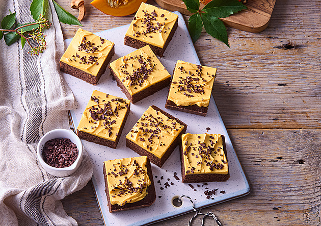 Dýňové brownies: Vláčný čokoládový koláč s krémem z bílé čokolády