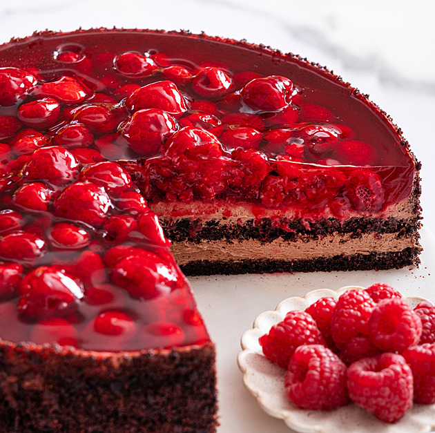 Cukrárna Ollies slaví 27. narozeniny. Do konce října nabízí dorty za korunu