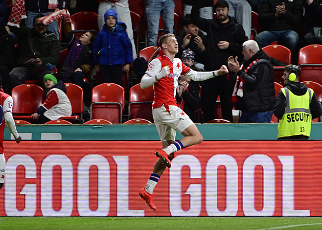 Slavia doma rozstřílela Zbrojovku. Do čtvrtfinále poháru postoupil i Liberec