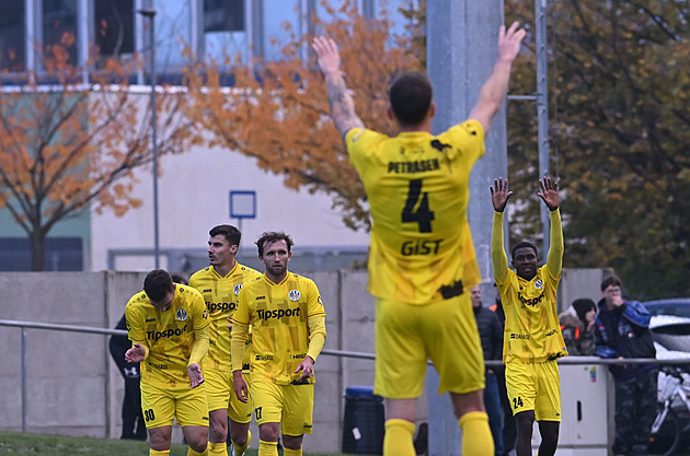Hradec slavil v MOL Cupu v prodloužení, Plzeň drtila. Večer Sparta s Baníkem