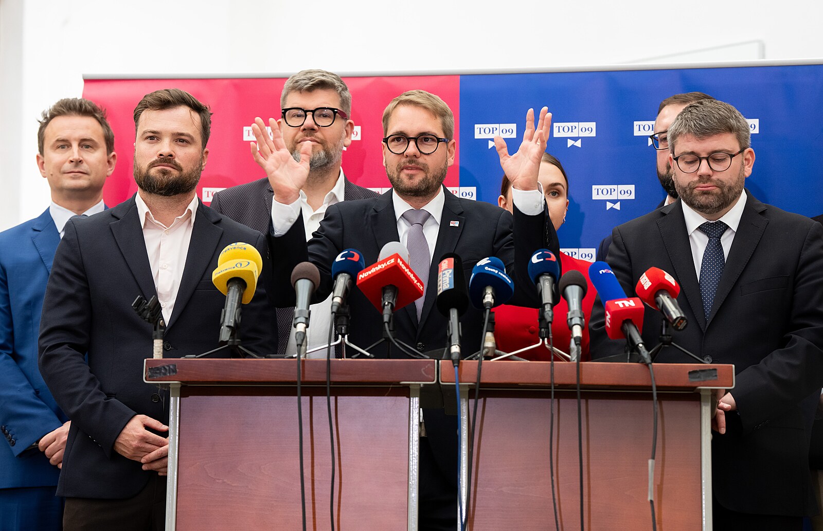 Není to exodus, říká Havel o hromadném odchodu členů TOP 09. Obul se do Grolicha