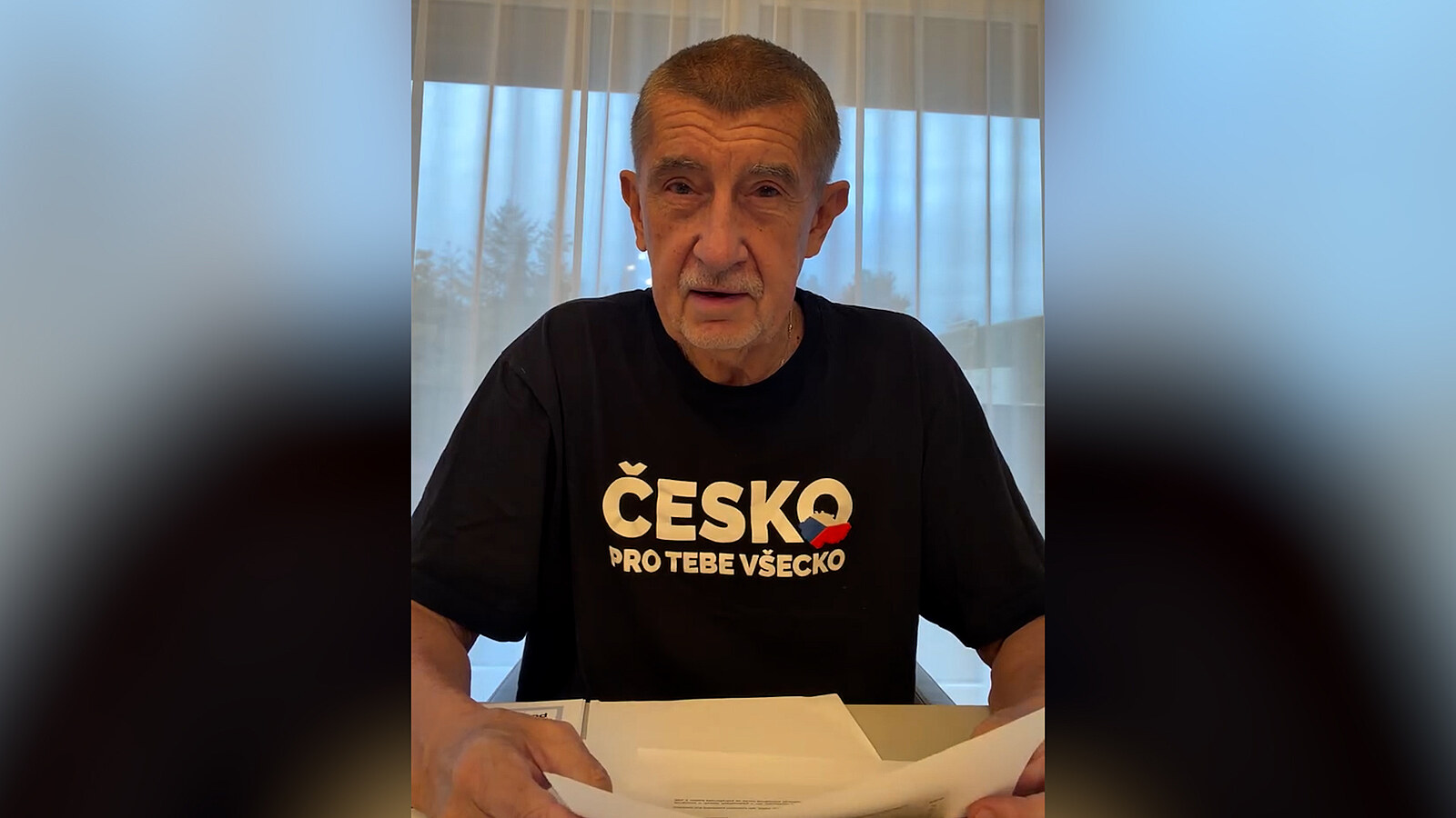 Necháme opozici prostor a bavme se normálně, říká Babiš k rušení poplatků