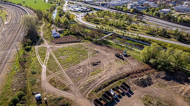 Počátek stavby berounského softballového areálu (začátek května 2026).