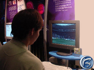Vreco pa PC verzi oblbenho fotbalovho simultoru FIFA 2002