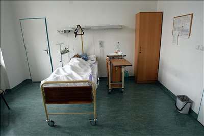 Proti poplatkům za pobyt  v nemocnici je možné se připojistit.