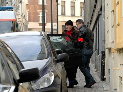 Policisté vyetují v Belgii sebevraedné atentátníky.