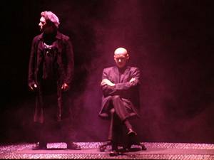 Sen noci svatoj�nsk�.