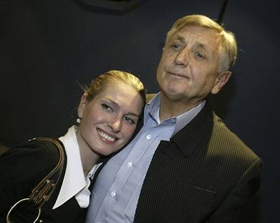 Jiří Menzel s manželkou.