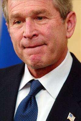 George Bush pomýlí zejm na útok proti Íránu.