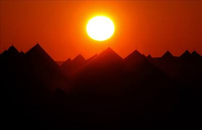 Turisté pijeli do Libye pozorovat zatmní Slunce