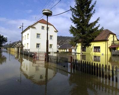 Záplavy v Keslicích na Litomicku.