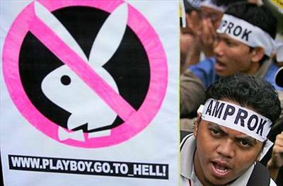 Umírnný Playboy vyvolal v muslimské Indonésii pozdviení.