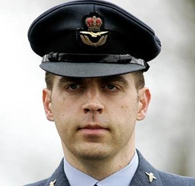 Poruík Malcolm Kendall-Smith dostal za neuposlechnutí rozkazu osm msíc vzení. Nechtl slouit v Iráku.