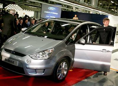 Nový Ford X-Max.