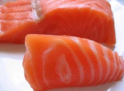Ryba na sushi musí být erstvá - losos.