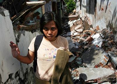 Zemtesení v Indonésii (2006).