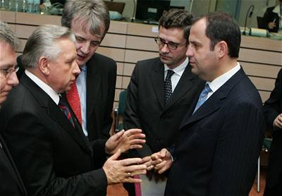 Polský vicepremiér Andrzej Lepper (vlevo)
