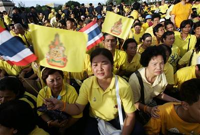 V Thajsku začaly oslavy 60. výročí nástupu krále