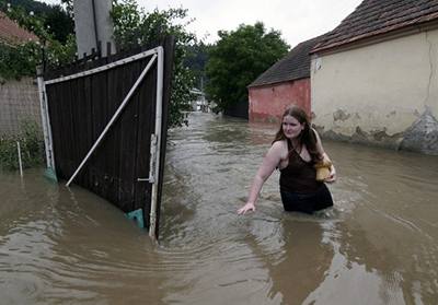 Voda tce zasáhla do ivota obyvatel Podhradí nad Dyjí.