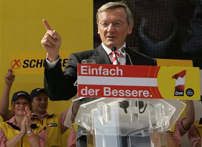 Kanclé Wolfgang Schüssel pi pedvolební kampani.