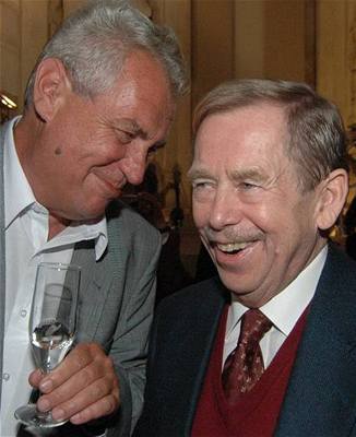 Václav Havel a Milo Zeman se setkají na dvoudenní konferenci u píleitosti 10-ti let od roíení NATO, mimo jiné i o eskou republiku.