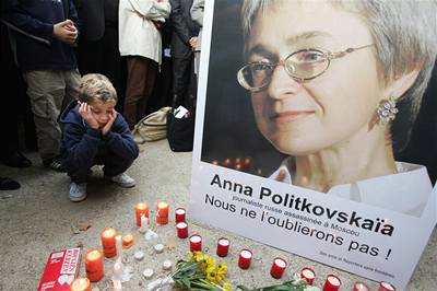 Vradu Politkovsk si pr objednal politik