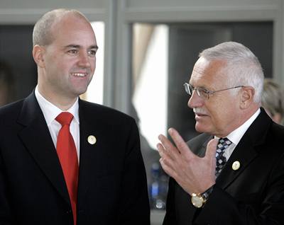 Václav Klaus s pedsedou védské vlády Fredrikem Reinfeldtem. 